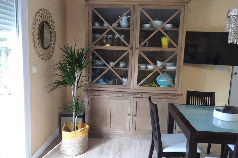 Homerez - Charming House in Parada with Large Garden in O Pereiro de Aguiar, Ourense Region