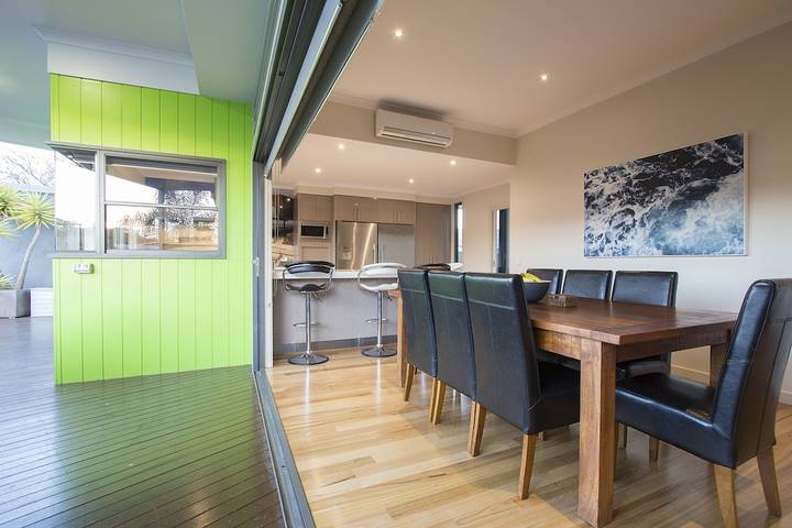 Holiday home for 10 people in Lakes Entrance