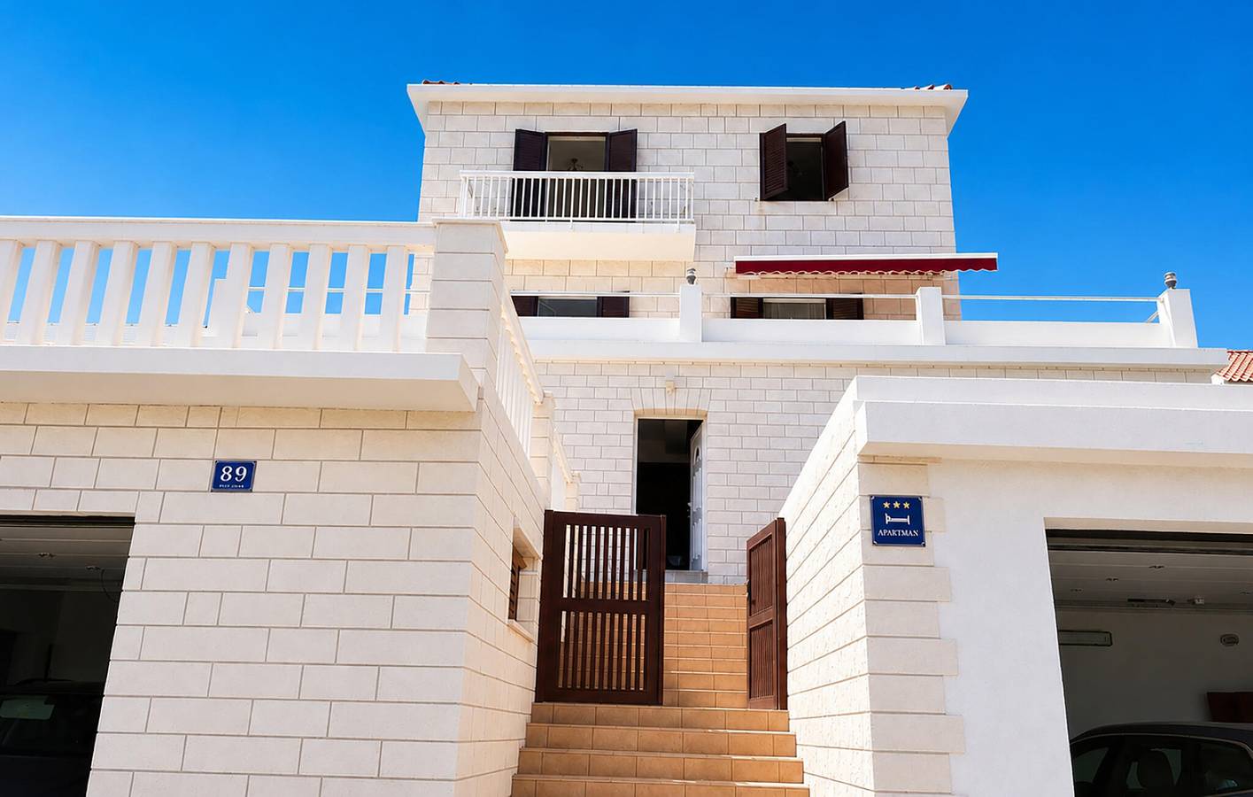 Ganze Ferienwohnung, Gemütliche 2-Zimmer-Wohnung mit Terrasse, 100 m von der Küste entfernt – Necujam in Necujam, Solta