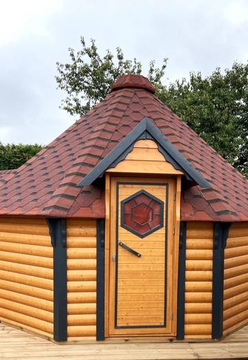 Gîte pour 4 personnes, avec terrasse et piscine ainsi que jacuzzi et jardin, animaux acceptés en Vendée