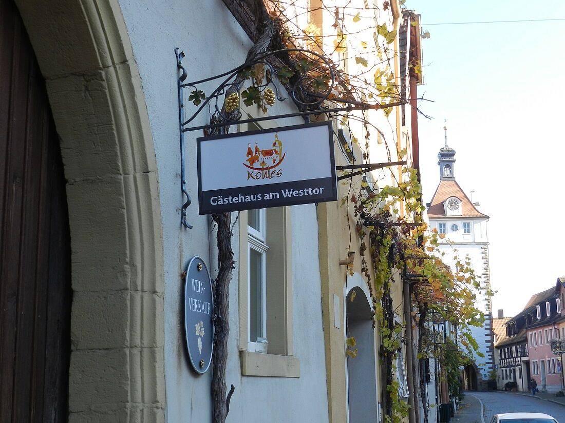 Gästehaus am Westtor - Einzelzimmer in Prichsenstadt, Fränkisches Weinland