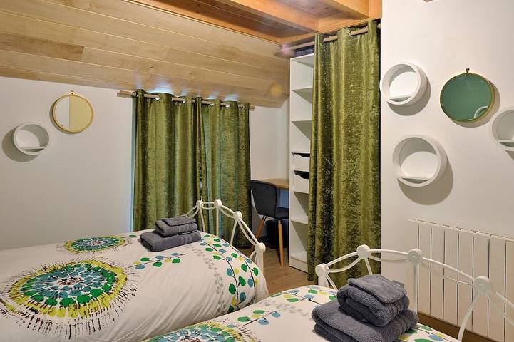 Casa rural de gran capacidad, atrévete tranquilo y cambia de escenario en Corrèze in Saint-Germain-les-Vergnes, Región de Tulle