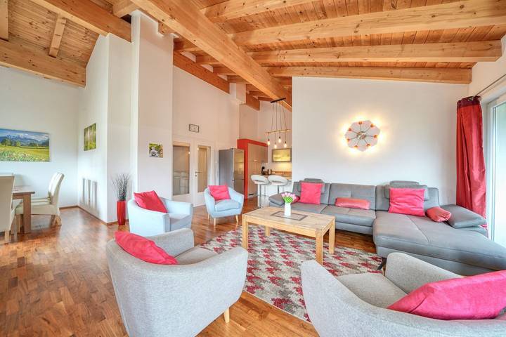 Ganze Wohnung, Wunderbare Wohnung, tolle Aussicht, nahe dem Golfplatz in Zell am See, Pinzgau