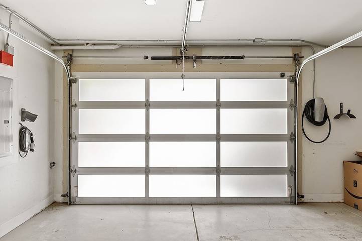 Vacation rental for 8 people, with balcony and yard in Pacifica