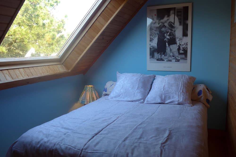 Casa Locmaria, 3 camere da letto, 4 persone in Locmaria, Côte des Mégalithes