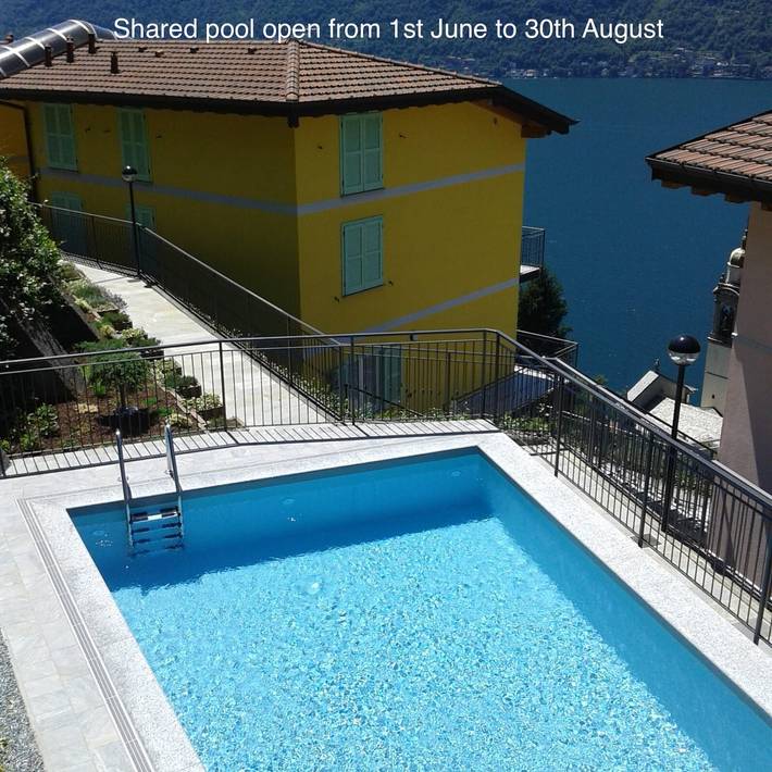 Apartamento inteiro, Appartamento "3 Il Tornante" com vista para o lago e para a montanha, Wi-Fi, A/C e varanda in Nesso, Município de Nesso