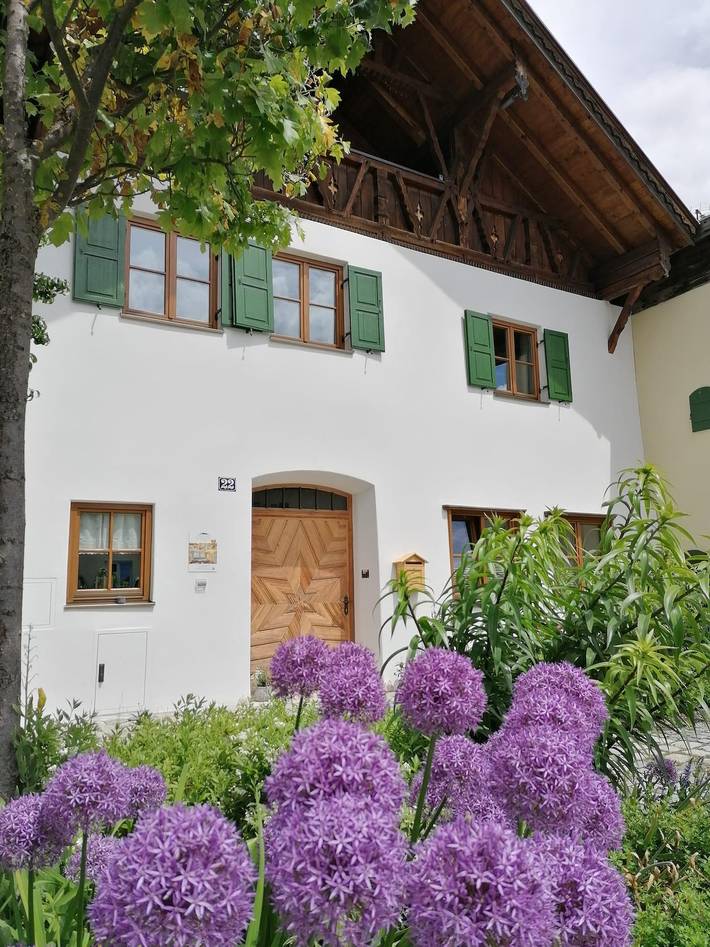 Ferienwohnung für 6 Personen, mit Balkon und Ausblick in Oberbayern - 2