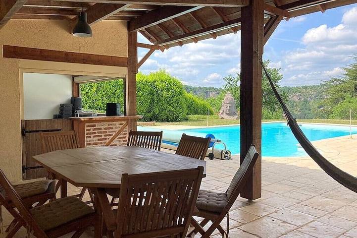 Location de vacances pour 5 personnes, avec terrasse et piscine à Arcambal