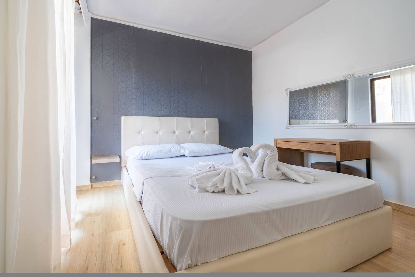 Entire apartment, Urban Apartment in Heraklion Center in Iraklio-Heraklio region