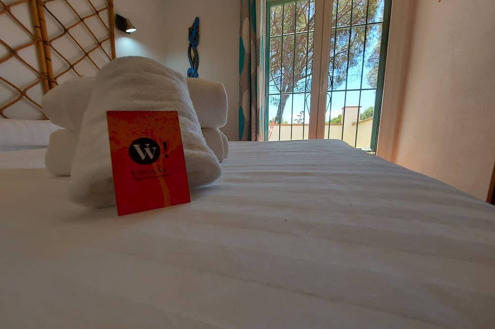 Villa Catabella with unlimited Wifi internet next to the beaches and the village in l'Escala, Upper Empordà