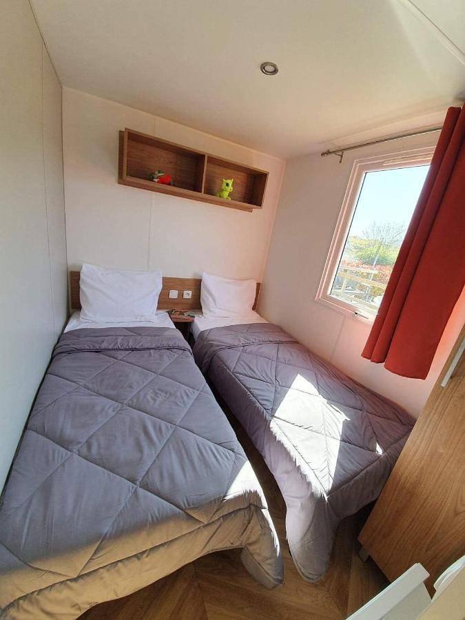 Location de vacances pour 8 personnes, avec jardin ainsi que vue sur le lac et vue à Condrieu - 4