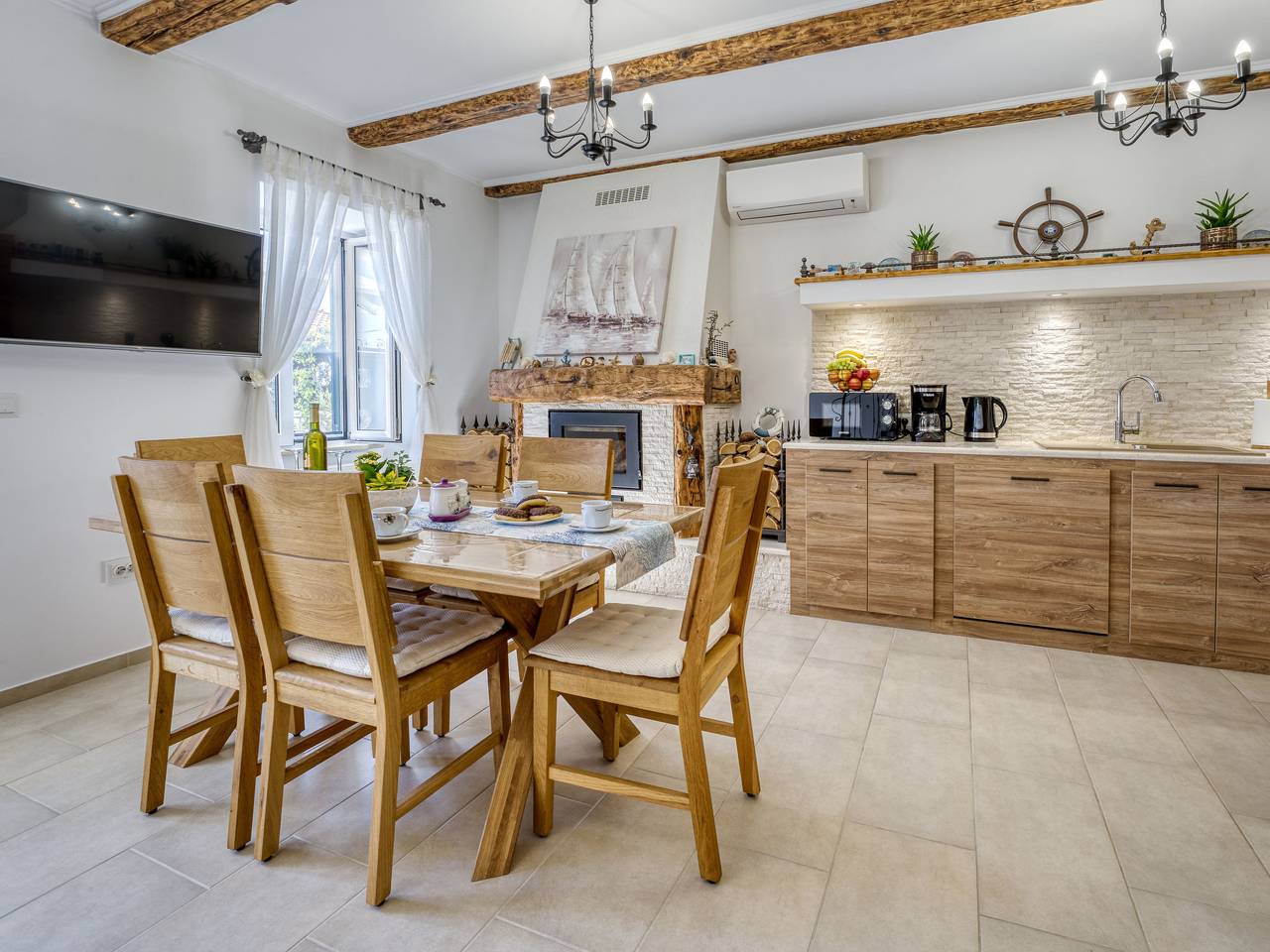 Old Queen in Kraljevica, Primorje-Gorski Kotar