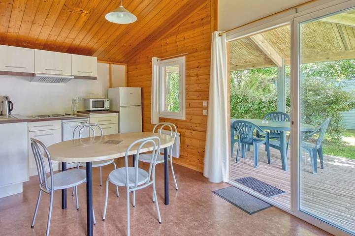 Chalet pour 4 personnes, avec piscine