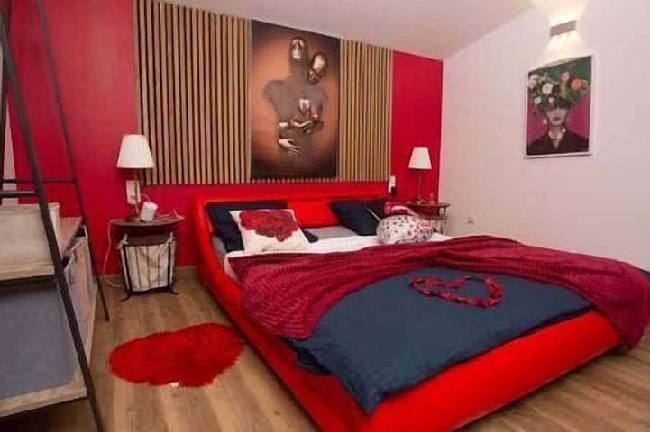 Location de vacances pour 2 personnes, avec sauna et jacuzzi à Aulnay-sous-Bois - 2