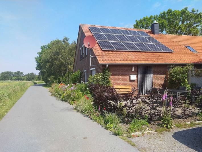 Ferienwohnung für 5 Personen, mit Terrasse und Garten in Bensersiel