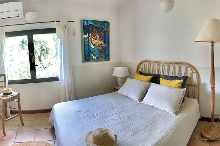 Villa with Sea and Mountains Panoramic breathtaking views. in Saint-Jeannet, Mediterranean Coast (France)