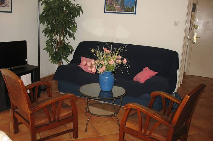 Ganze Wohnung, Cannes Croix des Gardes T2 charmant, privater Garten, Internet, Pool, Garage in Cannes, Mittelmeerküste (Frankreich)