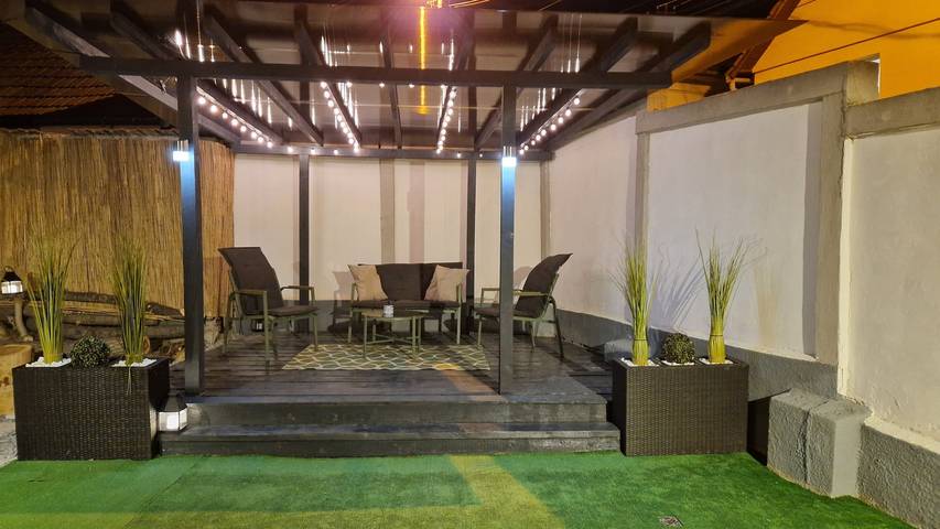 Entire property with garden and free parking in Turda