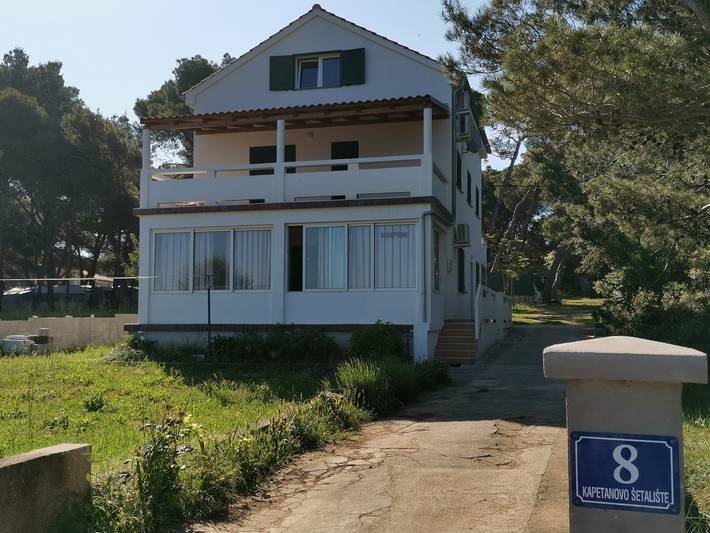 Apartamento entero, Apartamento 2 cerca del mar in Ugljan, Isla de Ugljan