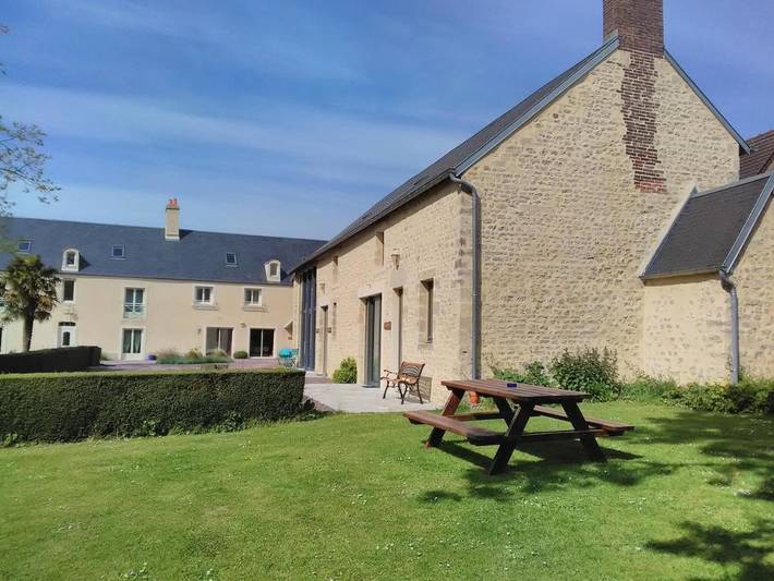 Location de vacances pour 4 personnes, avec Jardin et Vue à Trévières