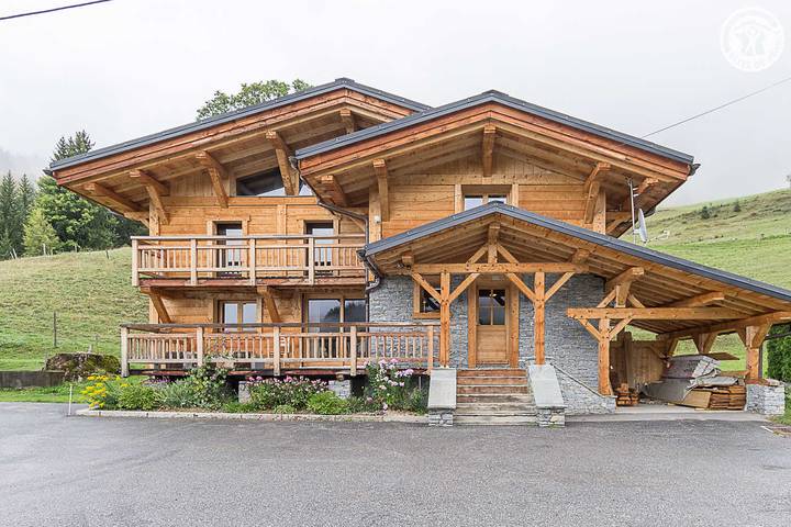 Maison de vacances pour 10 personnes, avec Balcon ainsi que Jacuzzi et Terrasse à Notre-Dame-de-Bellecombe