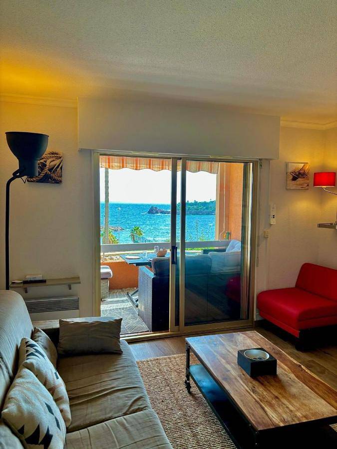 Gîte pour 4 personnes, avec vue ainsi que piscine et balcon dans Port de la Figueirette - 3