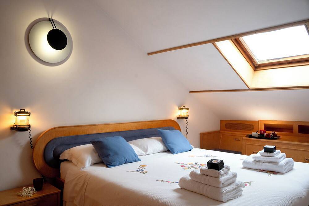 Entire apartment, Love Boat - Two Bedroom Apartment, Sleeps 4 in Ortona, Ortona (Municipality)