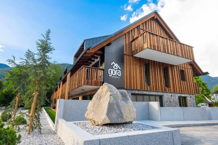 Apartament wakacyjny dla 2 osób, z widok i ogród oraz sauna, zwierzęta dozwolone w Kranjska Gora