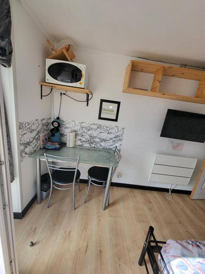 Gîte pour 2 personnes, avec terrasse à La Glacerie - 4