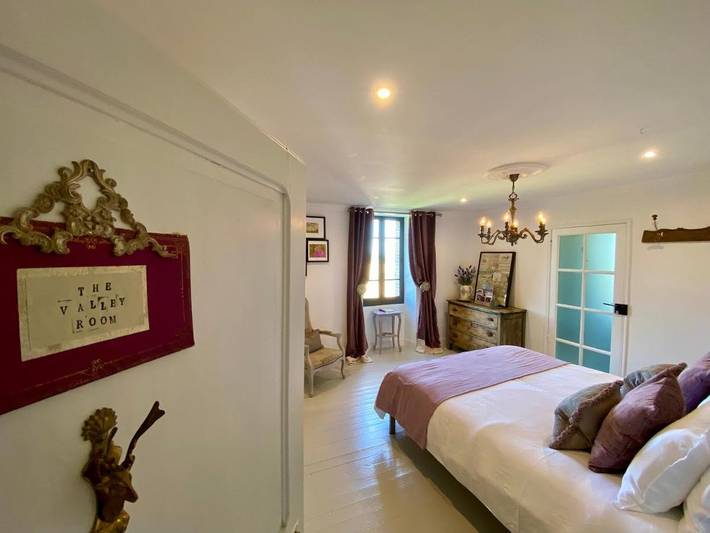 Gîte pour 2 personnes, avec piscine ainsi que jardin et vue à Fayssac - 4