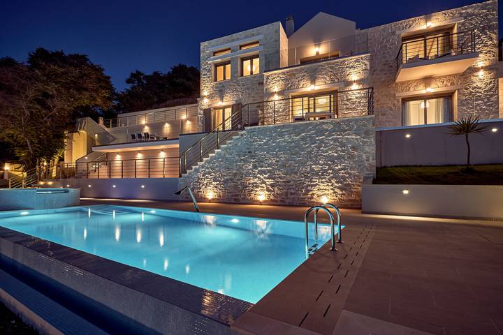 Villa für 10 Personen, mit Garten und Terrasse - 1