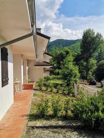 Gîte pour 4 personnes, avec vue et jardin à Riolunato