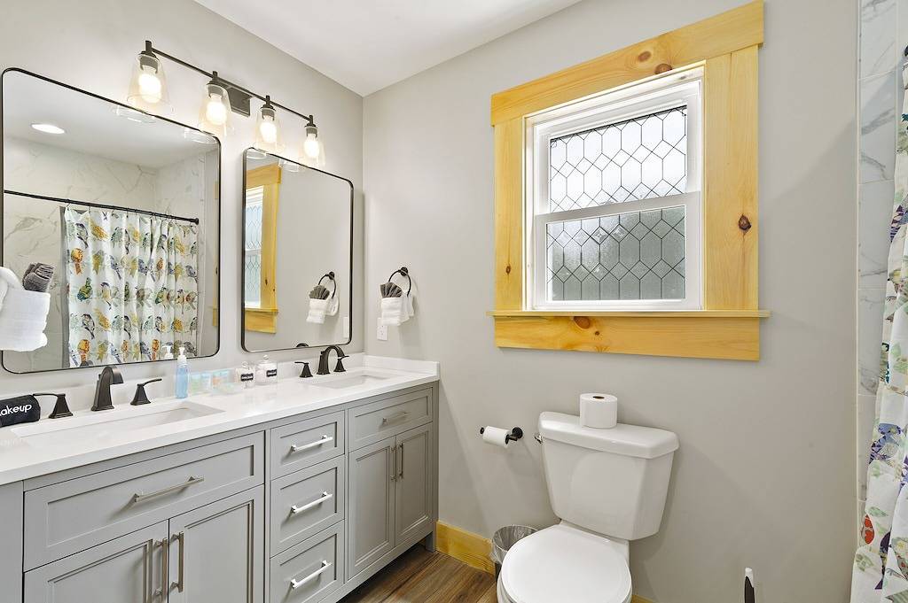 New Log Cabin in the Valley, Elk Experience, Year Round Access in Blue Ridge Parkway, Maggie Valley