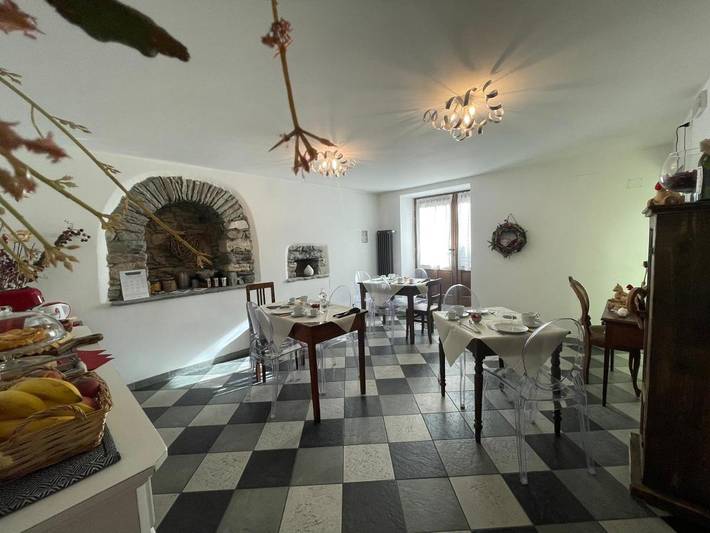 Maison d’hôte pour 2 personnes, avec balcon et vue à Aoste - 4