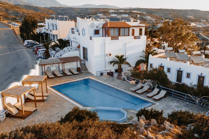 Vakantiewoning voor 4 personen, met Tuin en Kinderzwembad op Karpathos