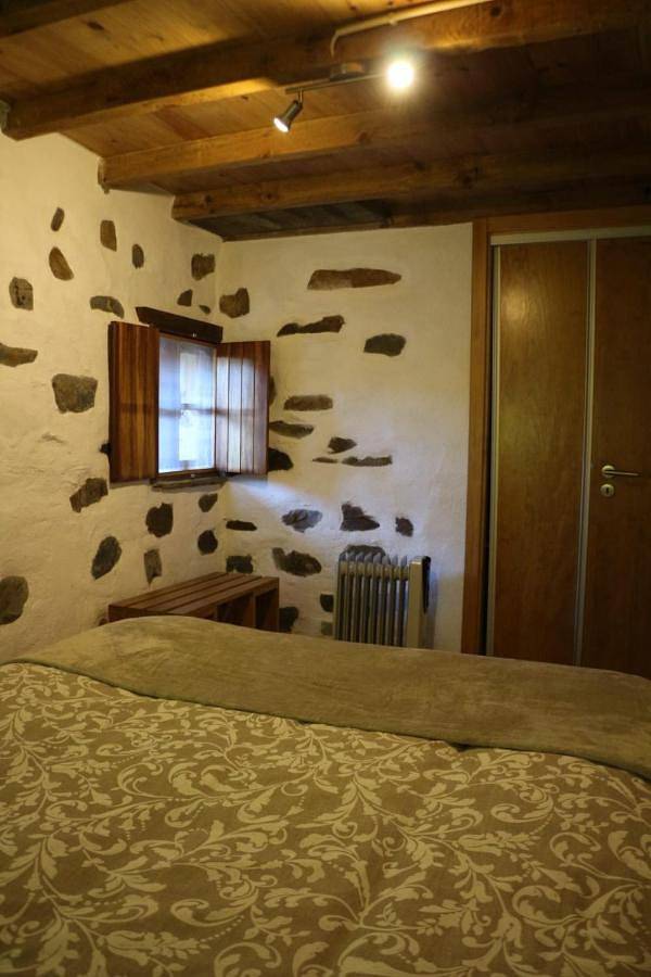 Two-Bedroom House in Lousã, Serra da Lousã