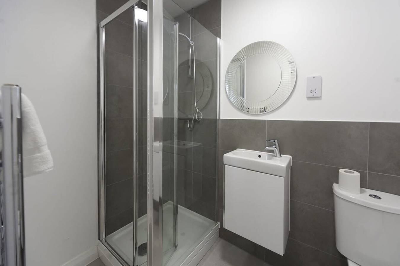Entire apartment, Stylish and Bright 2 Bed Apartment in Ashford in Ashford, Ashford region