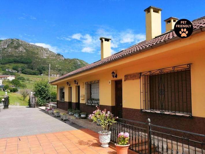 Apartamento para 8 personas, con Terraza y Jardín en Arriondas