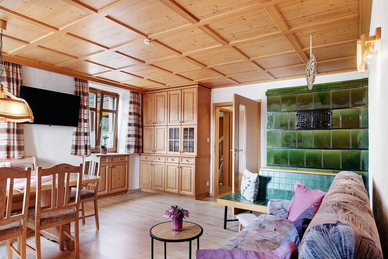 Ganze Wohnung, Ferienwohnung 'Haus Brunner' mit Bergblick, privater Terrasse und Wi-Fi in Grafenhausen, Südschwarzwald