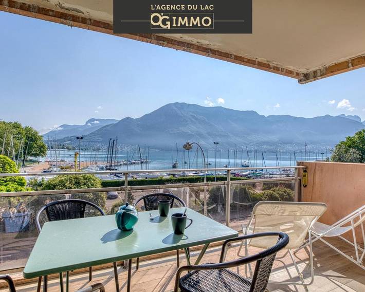 Appartement de vacances pour 4 personnes, avec vue sur le lac et terrasse