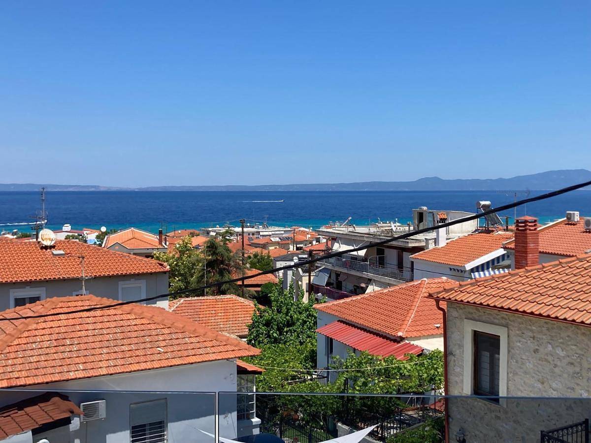 Apartment with Sea View in Polychrono, Cassandra
