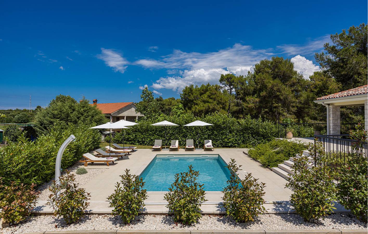 Gemütliche 2-Zimmer-Wohnung mit Pool, WLAN und Parkplatz, 2 km vom Strand Stella Maris entfernt in Umag, Umag und Umgebung