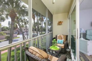 Apartment for 4 Guests in Lido Key, Sarasota, Picture 2