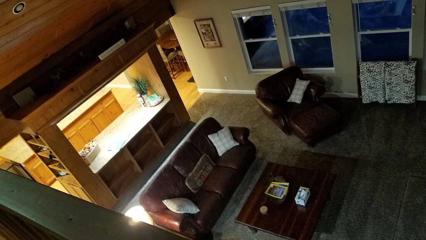 Vacation rental for 14 people, with terrace in Shaver Lake