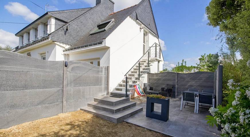 L'Agapanthe in Belz, Côte des Mégalithes