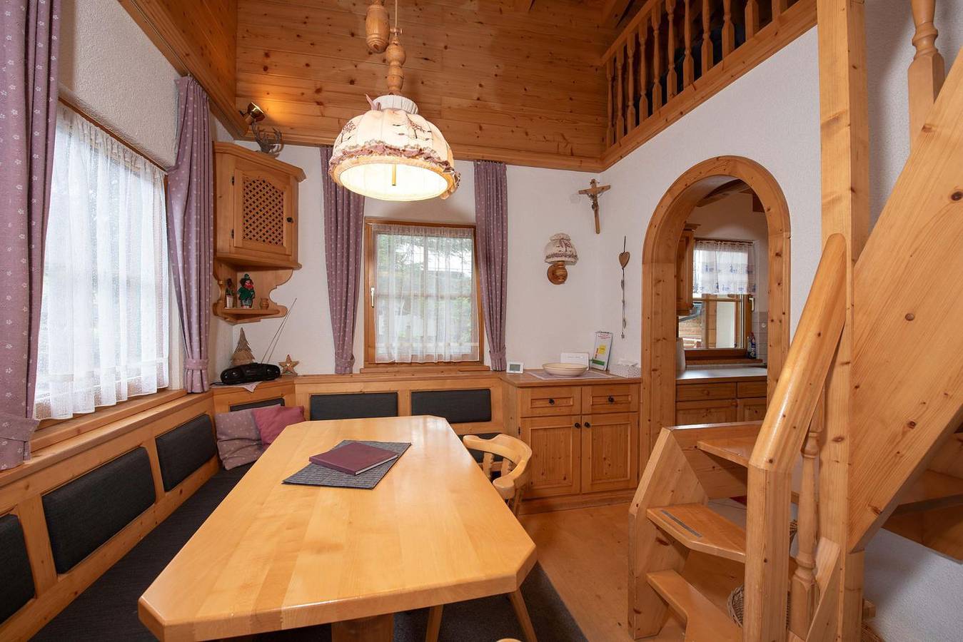 Ganze Wohnung, Apartment im Landhausstil mit Bergblick und Pistennähe in der Zillertal Arena in Hochkrimml, Krimml