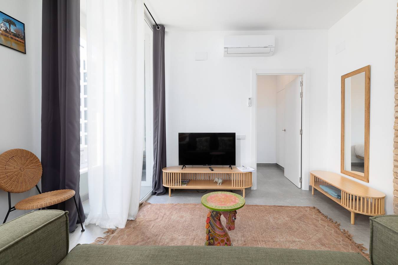 Entire apartment, Holiday apartment for 5 people with balcony in Arrancapins, Valencia