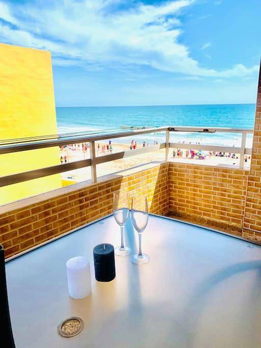 Apartamento para 7 personas, con piscina además de vistas y jardín en Sueca
