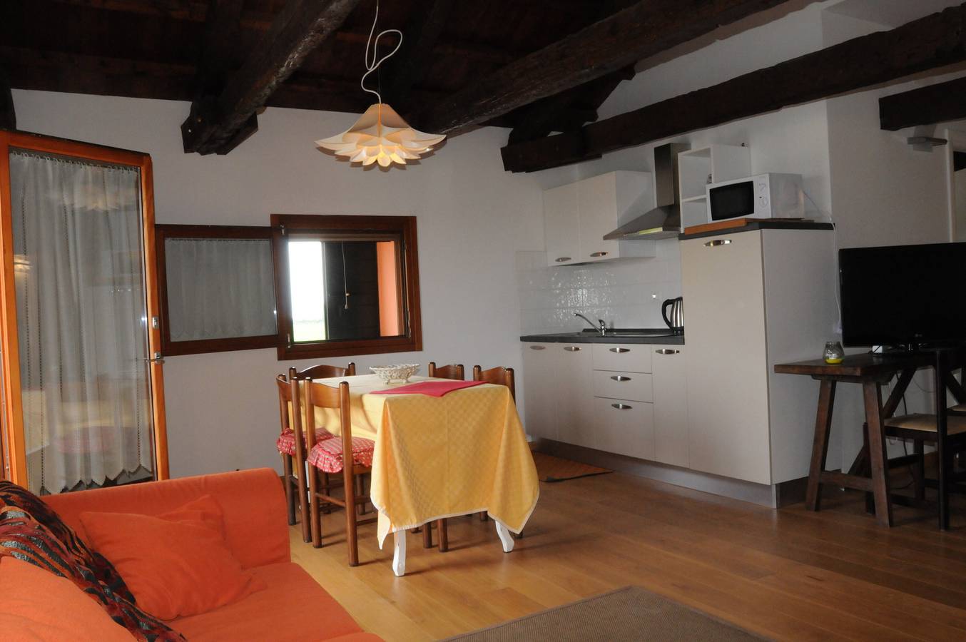 Ferienhaus 'Cozy Country Loft Oleandro' mit privater Terrasse, Wlan und Klimaanlage in Chioggia, Venedig Provinz