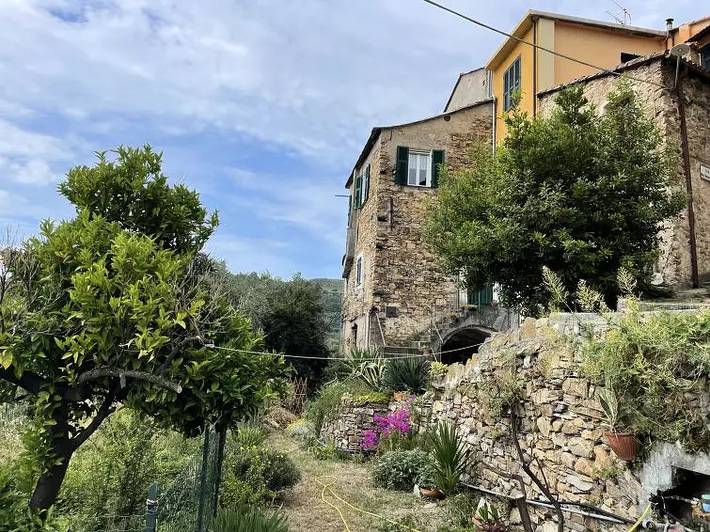 Villa per 5 persone, con Terrazza a Imperia